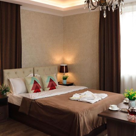 De'Mar Hotel Bishkek Exterior photo
