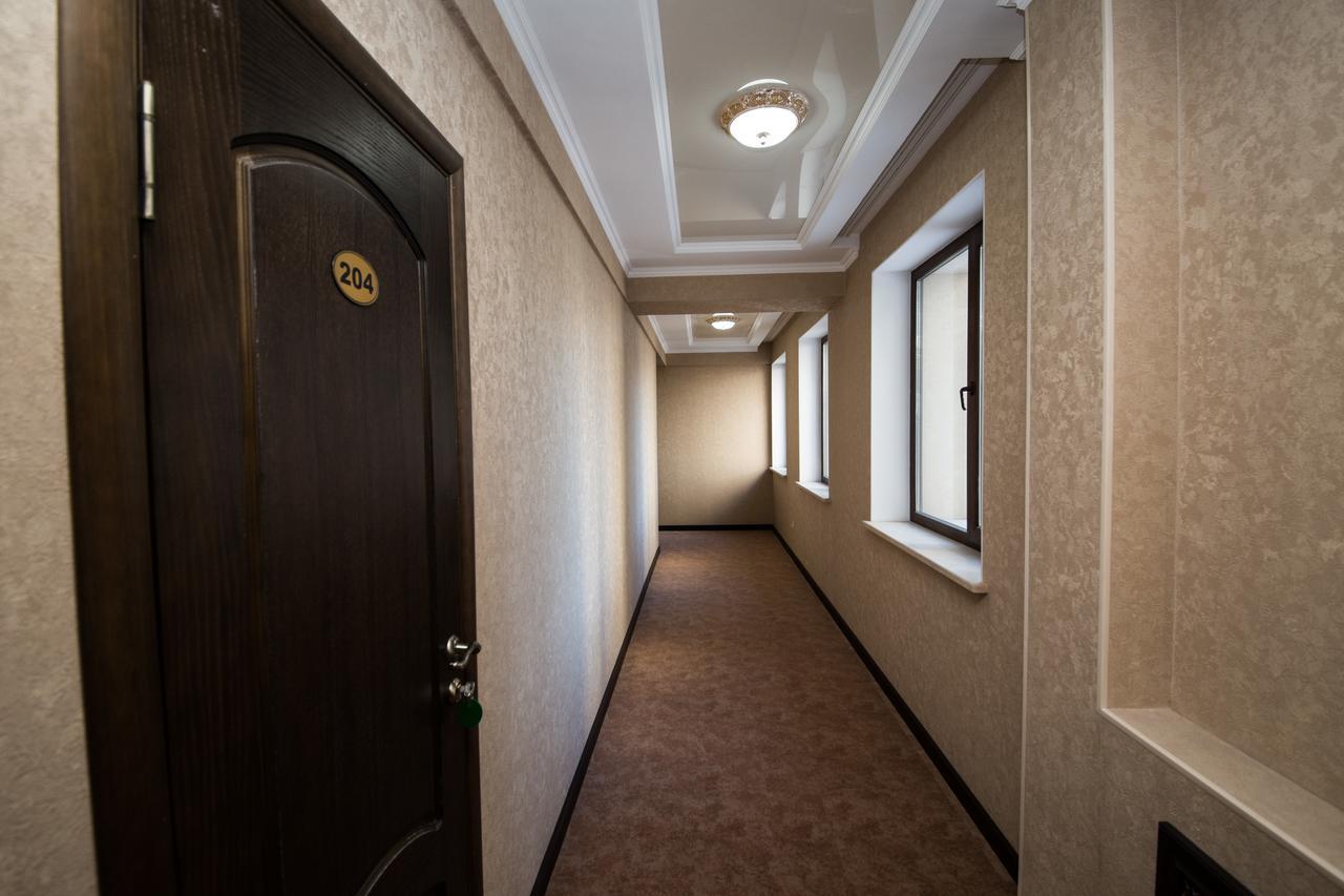De'Mar Hotel Bishkek Exterior photo