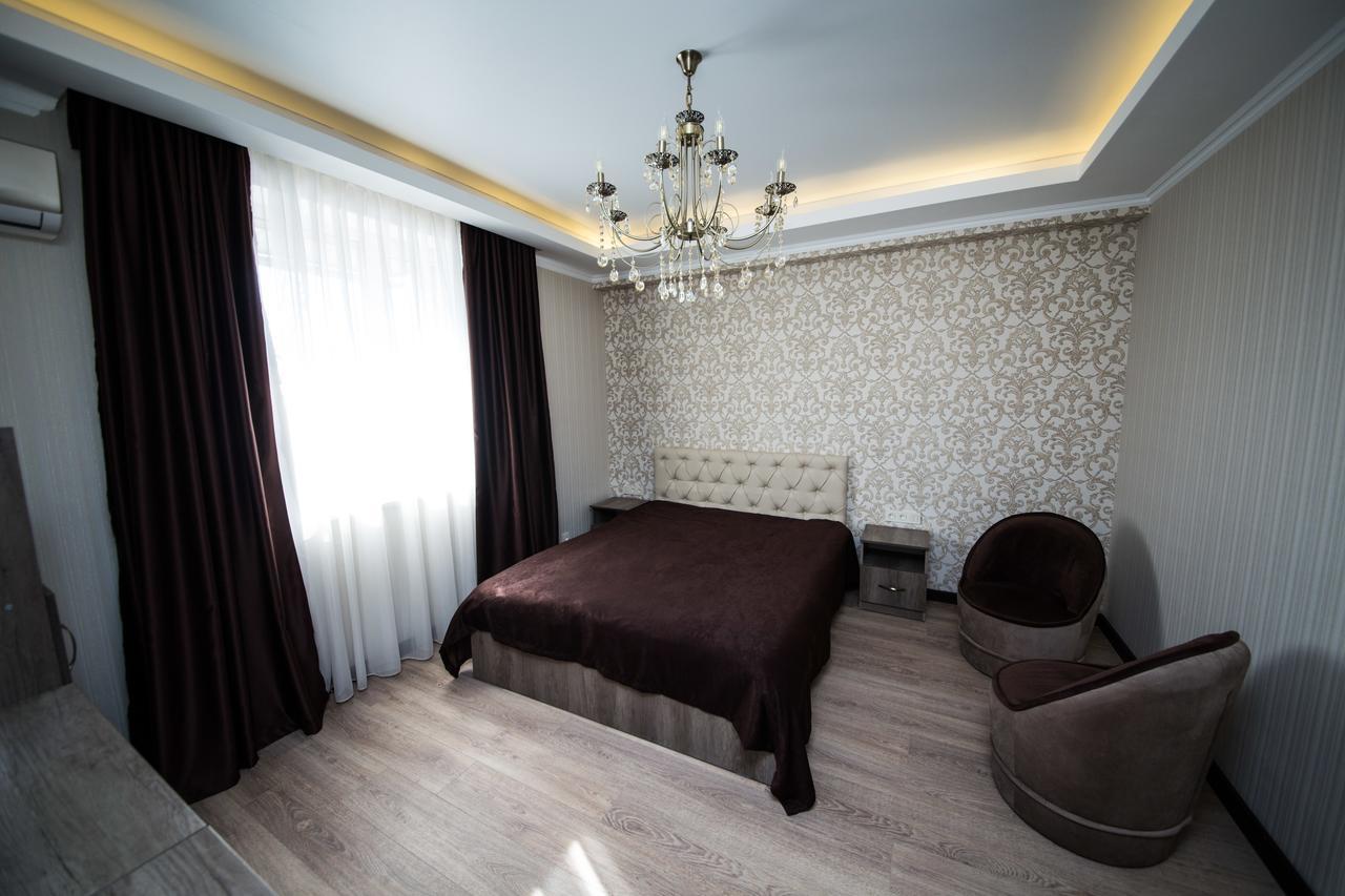 De'Mar Hotel Bishkek Exterior photo