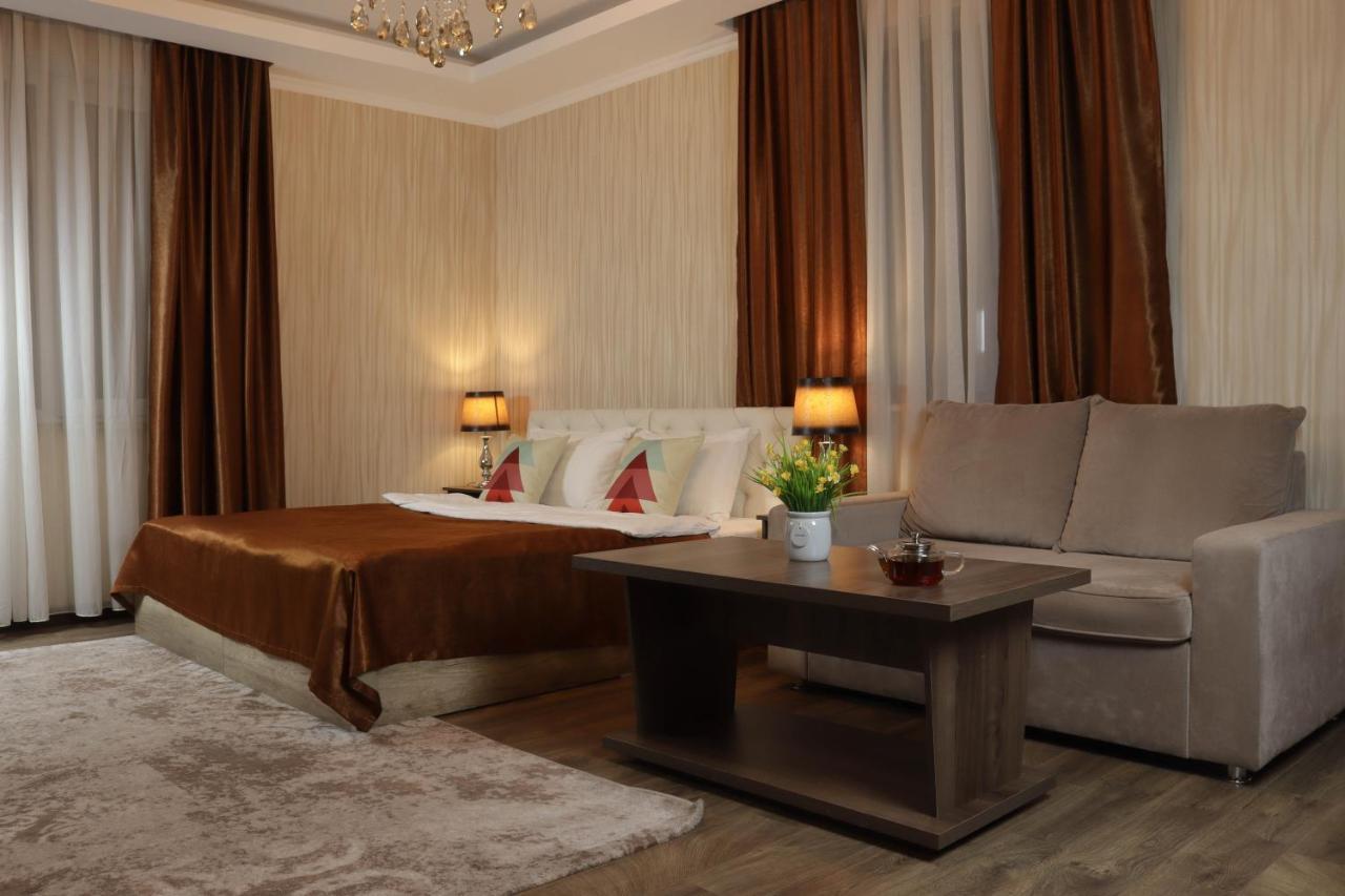 De'Mar Hotel Bishkek Exterior photo